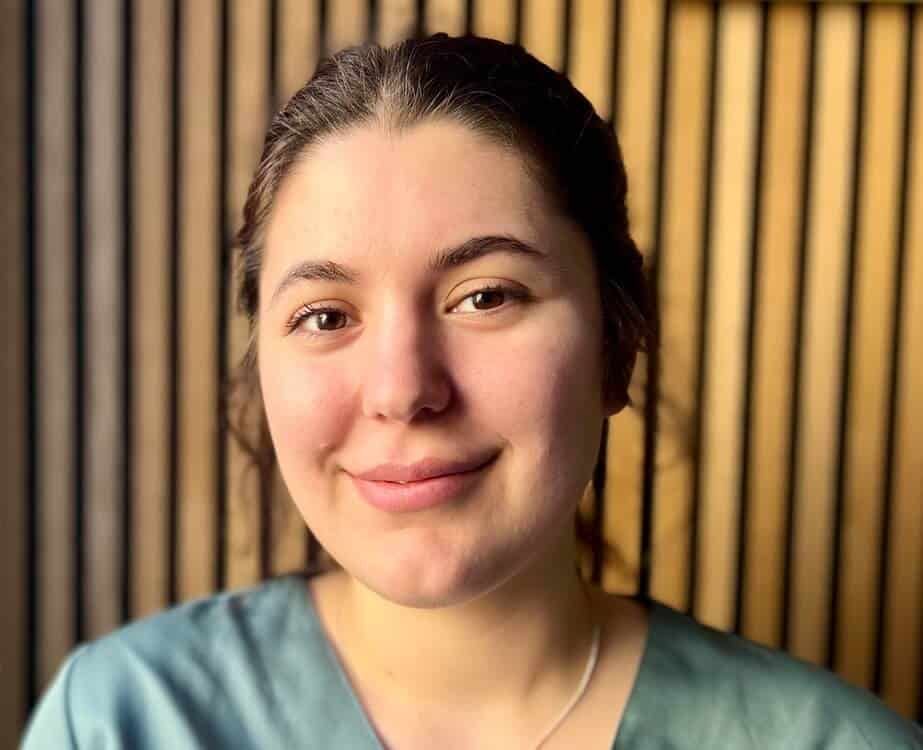 Arzu Sert, Assistenz Elif Icli, Auszubildende